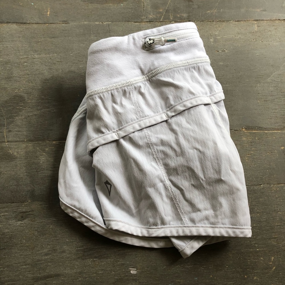 IVIVVA KIDS WHITE SHORTS